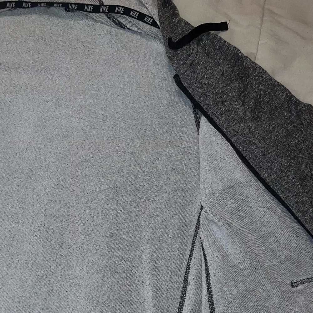 Nike dri fit sweater